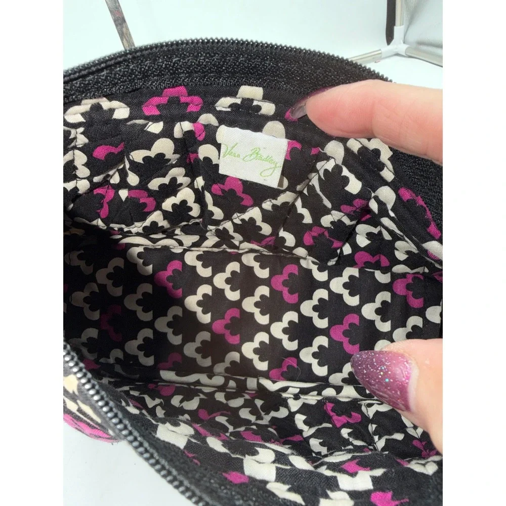 Vera Bradley Retired Canterbury Magenta. Quilted bag